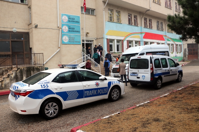 Polis otosuyla okula gitme hayali gerçek oldu