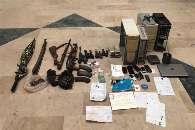 Tel Abyad'da saldırı hazırlığındaki 5 terörist yakalandı