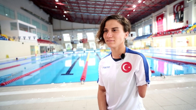 Önce engelleri sonra rakiplerini geride bıraktılar