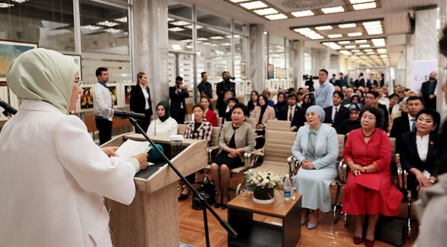 Emine Erdoğan, Cengiz Aytmatov Kültür Merkezi'nin açılışını yaptı