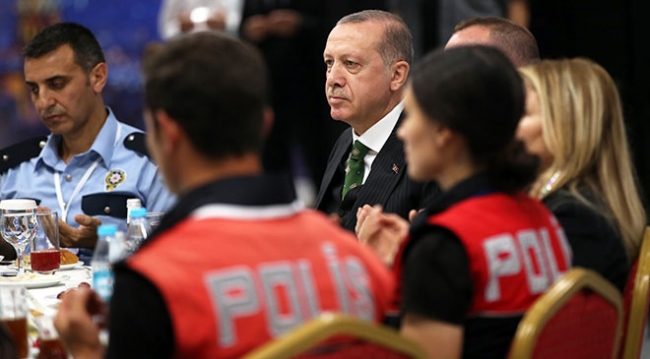 Polislerin emeklilik ek göstergeleri 3600'e çıkacak