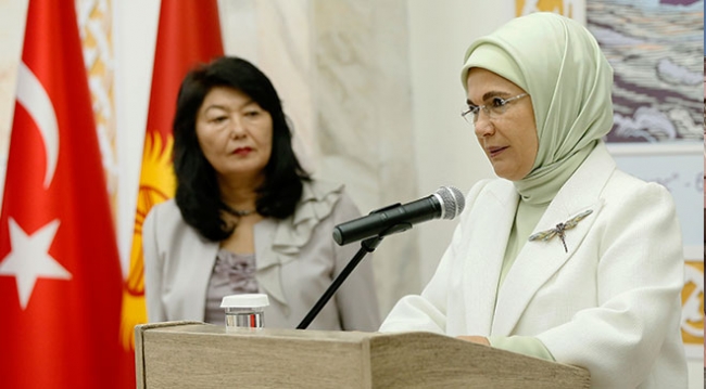 Emine Erdoğan, Cengiz Aytmatov Kültür Merkezi'nin açılışını yaptı