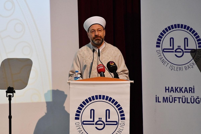 Diyanet İşleri Başkanı Erbaş'tan uyarı: Hocalar daha dikkatli konuşmalı