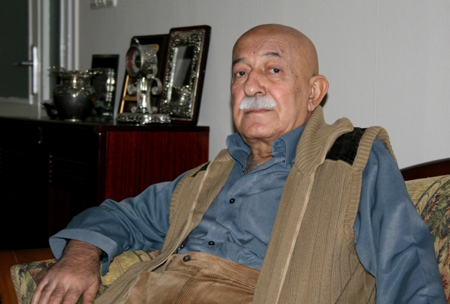 Modern şiirin usta şairi: Adil Erdem Bayazıt