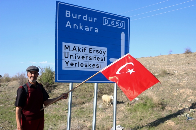 Cumhurbaşkanı Erdoğan'a destek için Burdur'dan Ankara'ya yürüyor