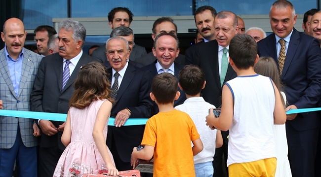 Cumhurbaşkanı Erdoğan Rize’de otel açılışı yaptı
