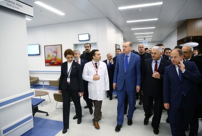 'Meşru hükümeti devirmek isteyenler başaramayacaklar'