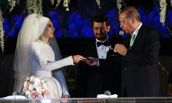 Cumhurbaşkanı Erdoğan nikah şahidi oldu