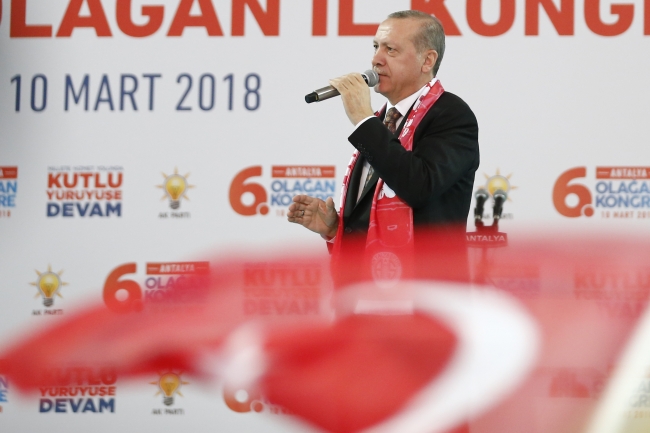 Cumhurbaşkanı Erdoğan: Mehmetçik Afrin'e yürüyor, girdi, giriyor