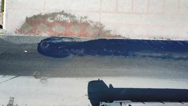 Esenyurt'ta korkutan görüntü: Rögardan mavi su fışkırdı