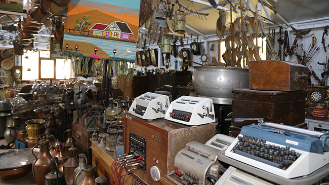 Bu ev ziyaretçilerini geçmişe götürüyor