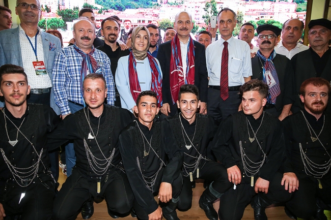 İçişleri Bakanı Soylu hemşehrileriyle buluştu