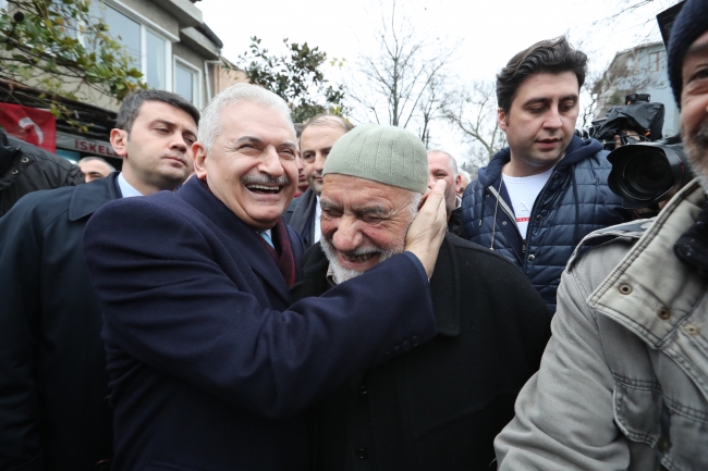 Binali Yıldırım Beykoz'da vatandaşlarla buluştu