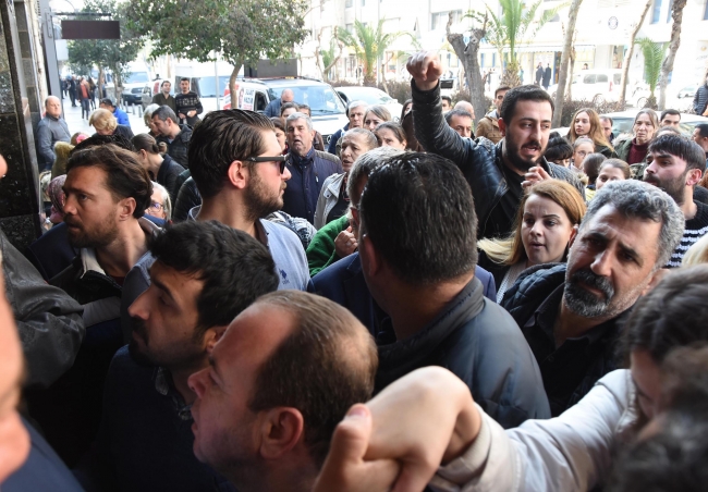 CHP İzmir İl Başkanlığı önünde "Buca" protestosu