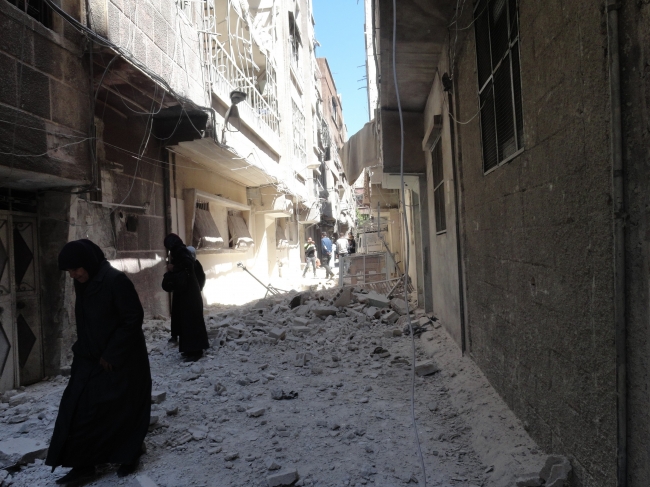 Filistinli mülteciler Yermük Kampı'nda ölümle burun buruna yaşıyor