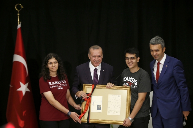 Cumhurbaşkanı Erdoğan: Türkiye eğitim-öğretim alanında sıçrama yapacak konuma ulaşmıştır