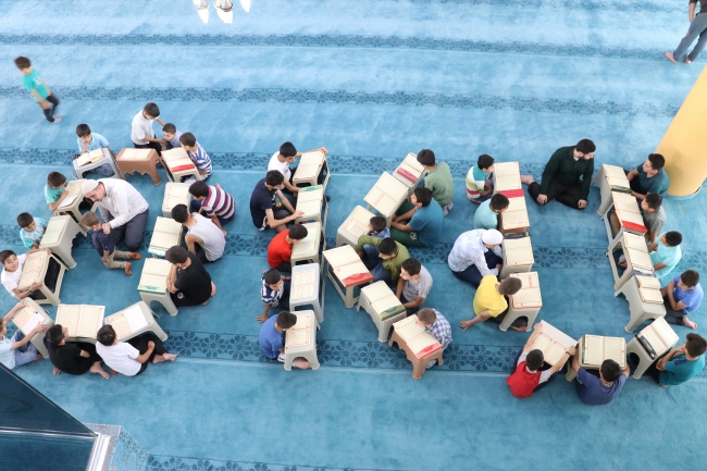 Doğu'da camiler çocuk sesleriyle şenlendi