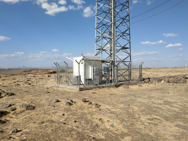 Baz istasyonlarından akü çalan hırsızlara suçüstü