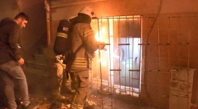 İstanbul'da market yangını