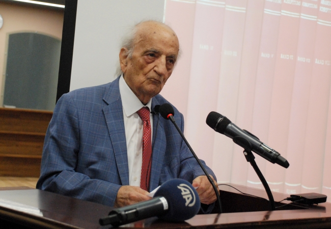 İslam bilim tarihine adanmış bir ömür: Prof. Dr. Fuat Sezgin