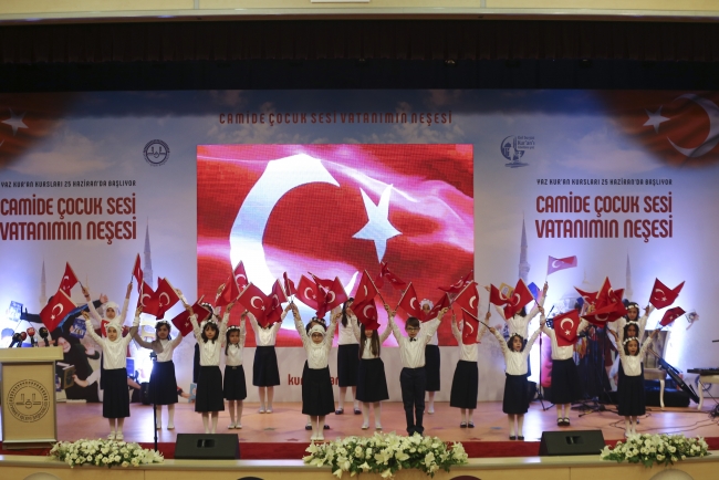 Diyanet İşleri Başkanı Erbaş: Çocukların İslam'ı öğrenmesi büyüklerin sorumluluğu