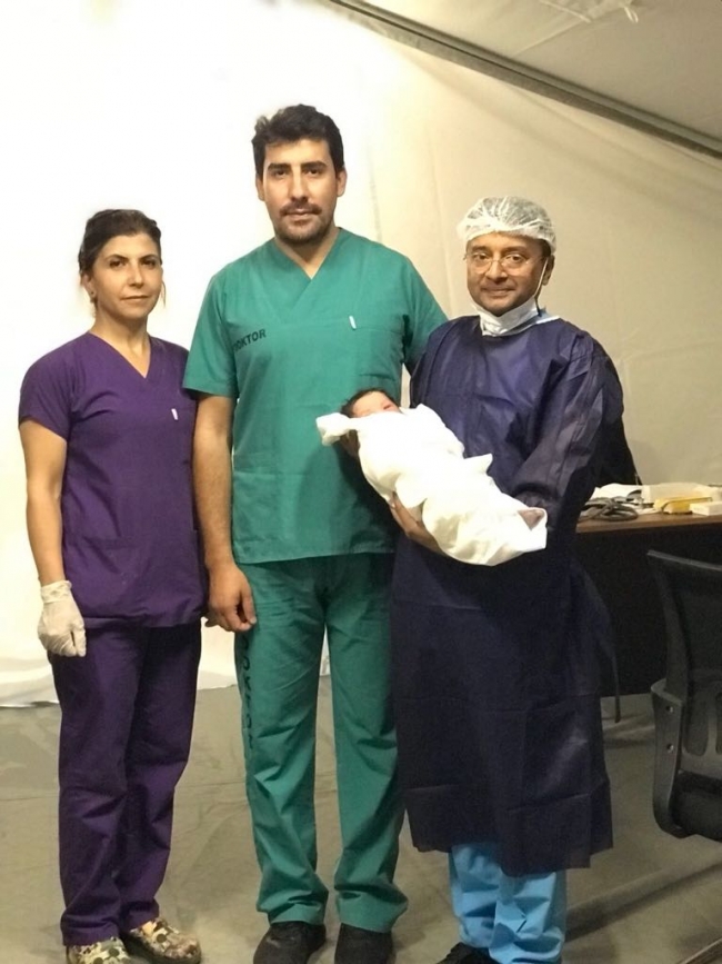 Arakanlı bebeğe Recep Tayyip ismi verildi