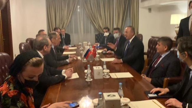 Dışişleri Bakanı Çavuşoğlu, Rus mevkidaşı Lavrov ile görüştü