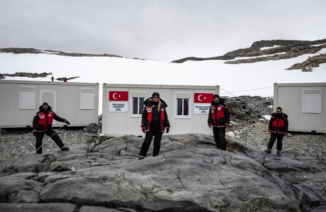 Türk bilim insanları dünyanın çatısında
