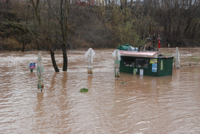 Bartın Irmağı 5 metre yükseldi