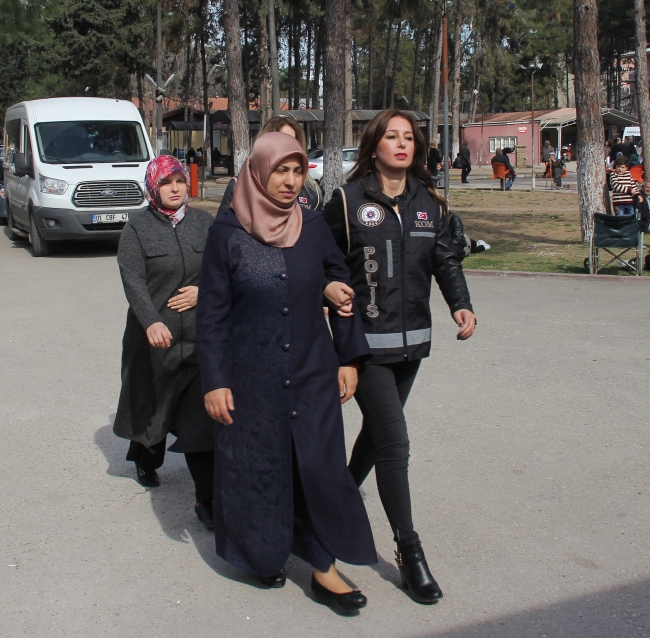 FETÖ ablaları ihtiyaç sahipleri üzerine hat çıkarıp ByLock yüklemiş