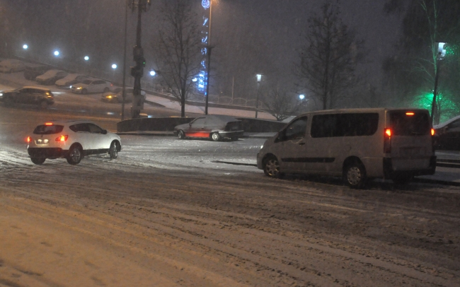 Ankara'da kar yağışı başladı
