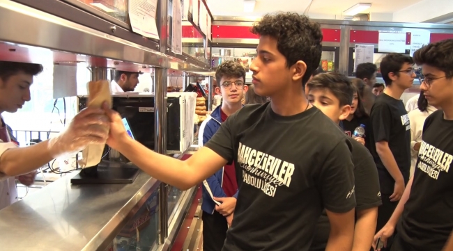 İstanbul'daki okul kantinlerinde kartla ödeme dönemi