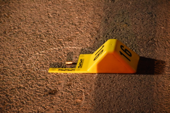 Bağcılar'da otoparkta silahlı çatışma: 1 ölü, 3 yaralı