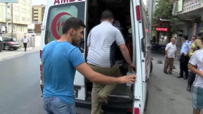 İstanbul Küçükçekmece’de yola sülfürik asit döküldü