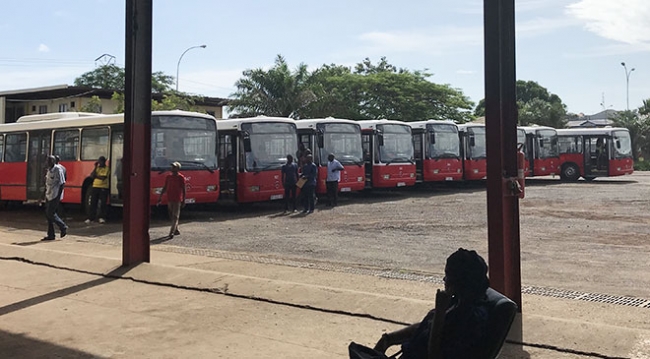 Gine'de toplu taşıma Türkiye'ye emanet