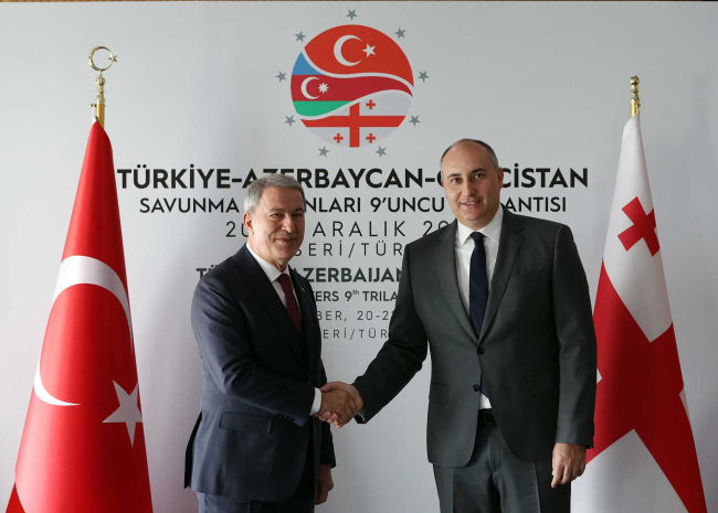بدأ اجتماع وزراء دفاع تركيا وجورجيا وأذربيجان