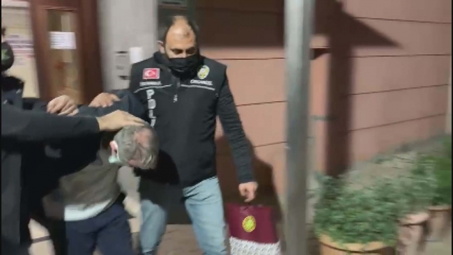 Hücre evlerindekilere "maaş" dağıtan FETÖ'cü yakalandı