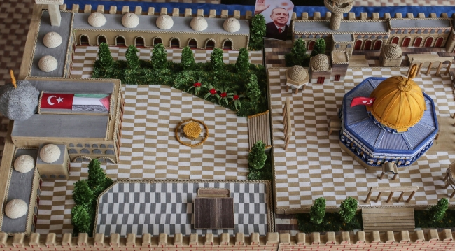 Gazzeli çiftten Cumhurbaşkanı Erdoğan'a anlamlı hediye