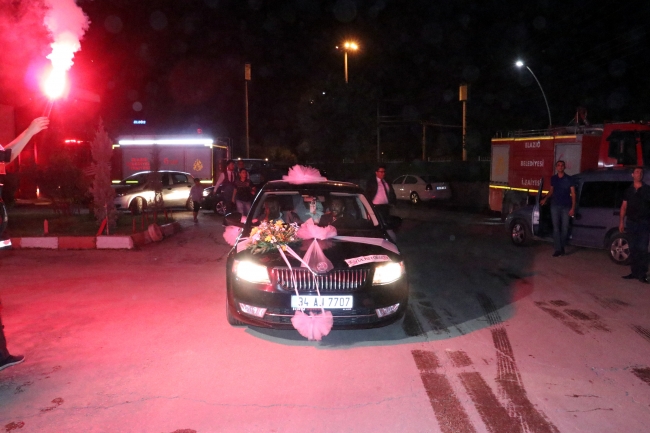 İtfaiye aracı "gelin arabası" oldu