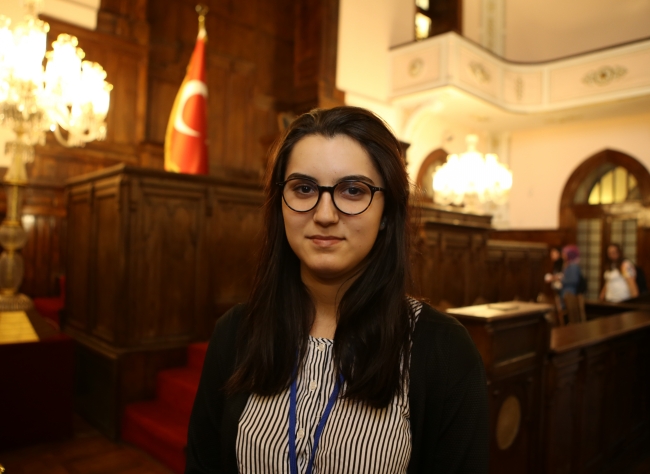 Kitap okuyan öğrenciler geziyle ödüllendirildi