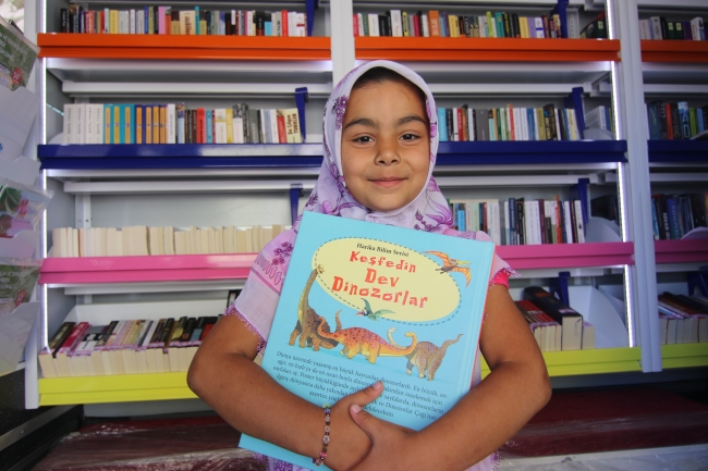 Bingöl'de çocukların 'gezici kütüphane' sevinci