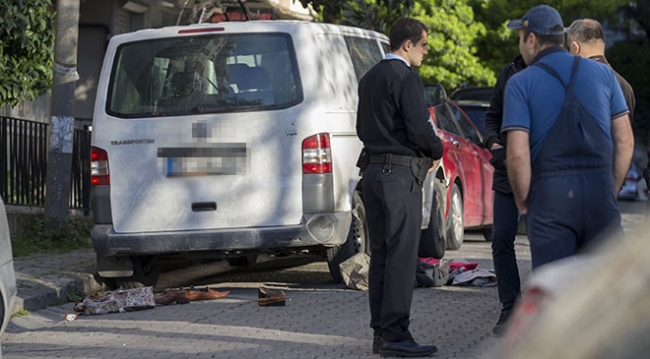 Şüpheli çantadan eski ayakkabı ve kıyafet çıktı