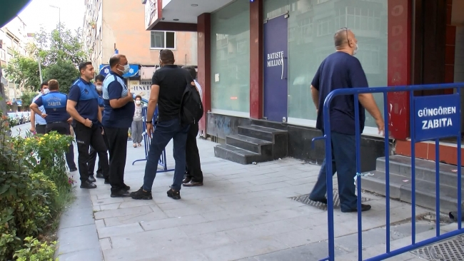 Güngören'de yıkılma tehlikesi olan bina boşaltıldı