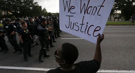 ABD'de polis şiddeti ve ırkçılık karşıtlarına tutuklama