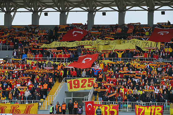 Yeşil sahalarda Fethi Sekin unutulmadı