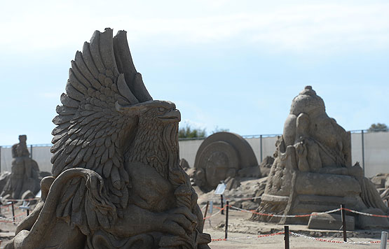 15 Temmuz'u 'kum heykel'le anlatacaklar