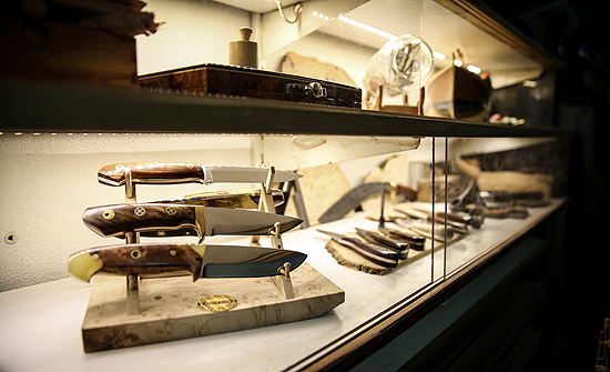 Hat ve sedef kakma sanatına ahşaptan 'can suyu'