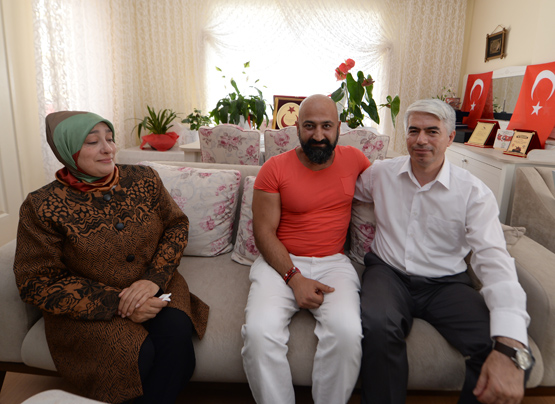 'Evlat ile vatan benim için eş değer'