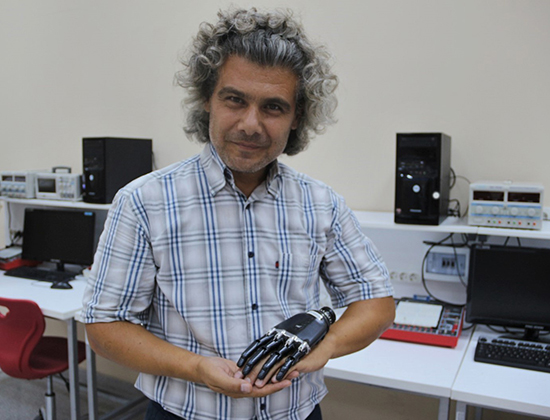 Protez el üretimine TÜBİTAK desteği