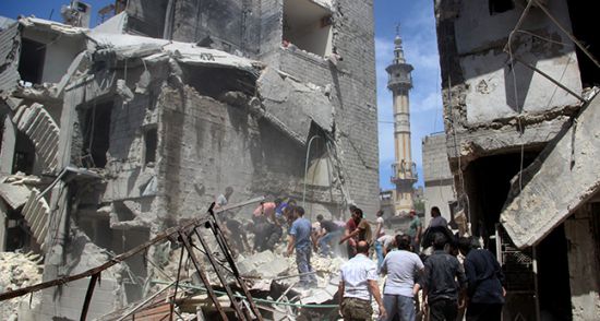 Rus savaş uçakları Halep'i bombaladı: 17 ölü